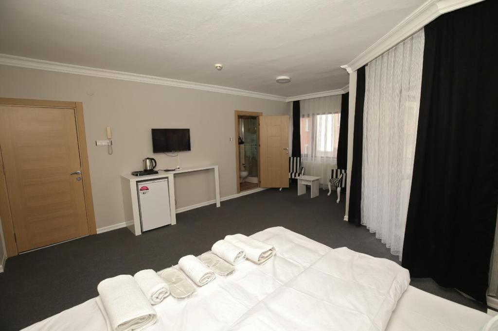 Lagoon Cty Hotel Болу Екстериор снимка