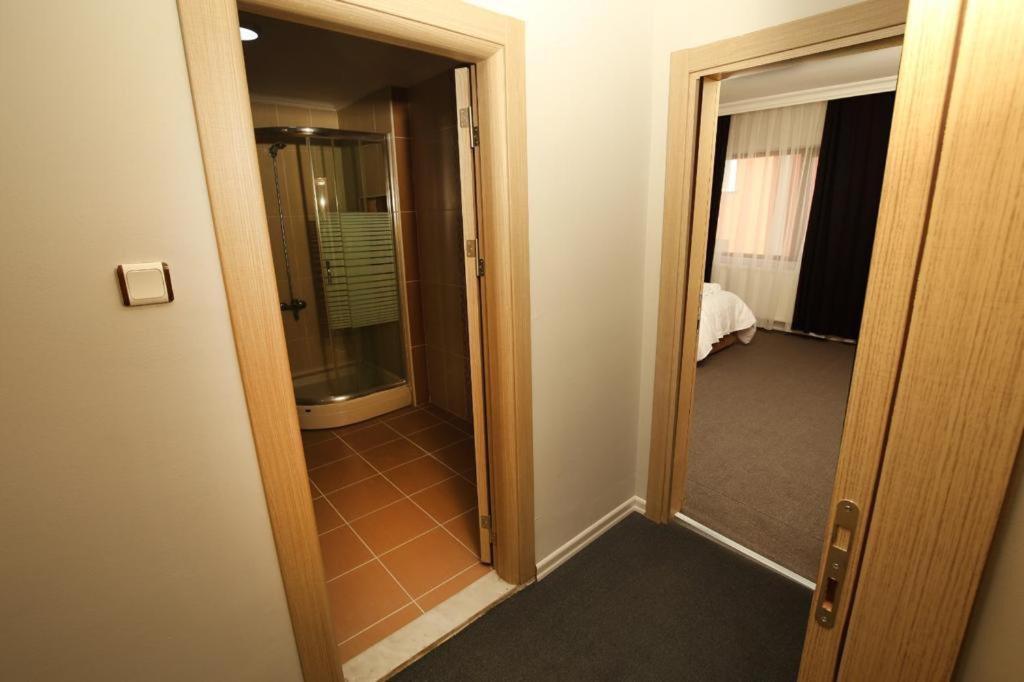 Lagoon Cty Hotel Болу Екстериор снимка